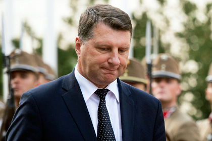 Министр обороны Латвии пригрозил «зеленым человечкам»