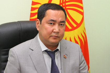 На киргизского депутата завели дело о подделке диплома