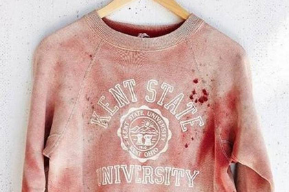 Окровавленные толстовки напомнили американцам о расстреле студентов в 1970 году