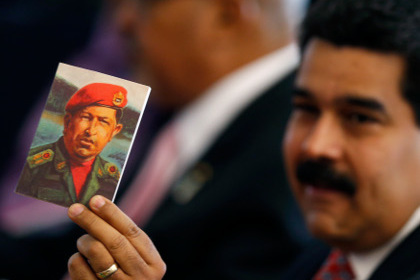 Стихотворение «Чавес наш» рассорило Мадуро с епископами