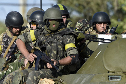 Украина увеличит военные расходы на треть