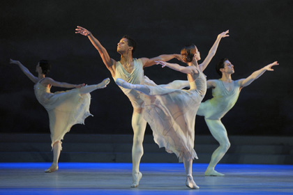 Ведущие балетные труппы покажут закулисную жизнь в прямом эфире