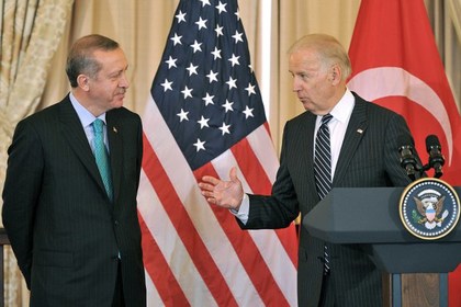 Байден извинился перед Эрдоганом за слова о пособничестве террористам