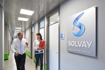 Бельгийская Solvay ,будет поставлять пластик для iPhone 6