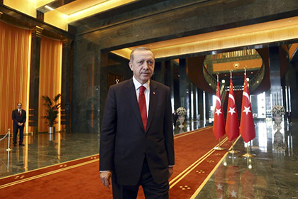 Эрдоган открыл тысячекомнатный президентский дворец