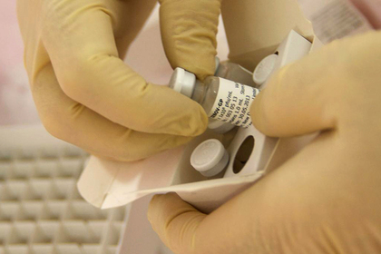 Канада поставит ВОЗ 800 экспериментальных вакцин от Эболы