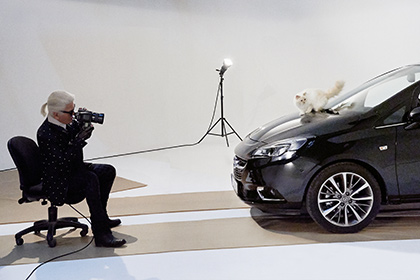 Кошка Карла Лагерфельда снялась в рекламе Opel Corsa