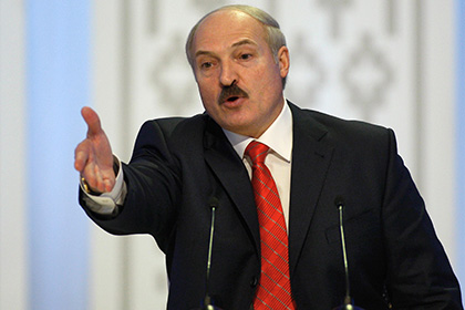 Лукашенко назвал свободу вредной для белорусских писателей