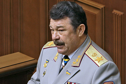 На Украине завели дела на бывших министров обороны