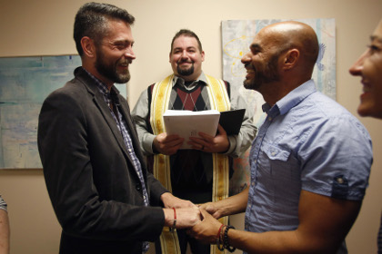 В Айдахо и Неваде отменили запрет на однополые браки