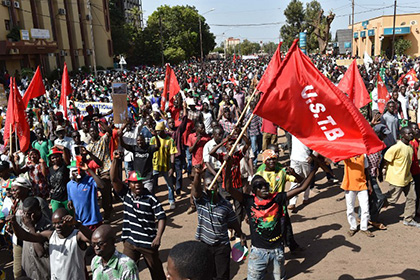 В Буркина-Фасо демонстранты объявили о начале «черной весны»
