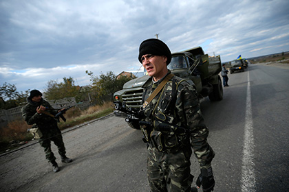 В Луганской области попали в окружение более ста силовиков
