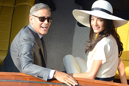 Жена Джорджа Клуни взяла его фамилию