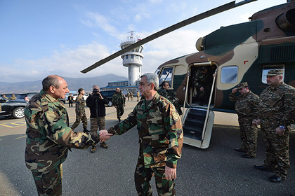 Президент Армении прибыл в Карабах после крушения вертолета
