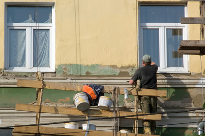 Строители нашли черепа и кости при ремонте фундамента дома в Москве