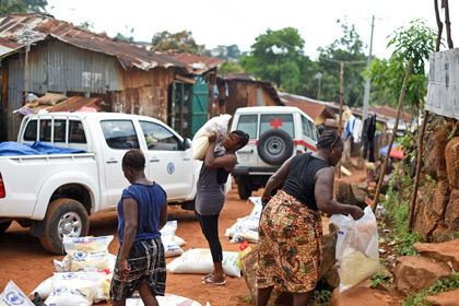 Число жертв лихорадки Эбола превысило 7,3 тысяч человек