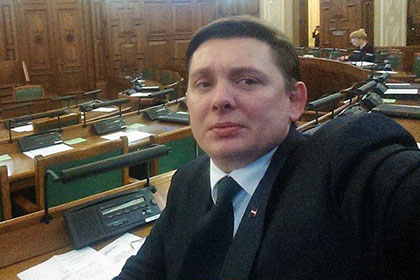 Латвийский депутат пострадал при стычке в баре