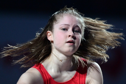 Липницкая лишилась медалей финального Гран-при из-за падения