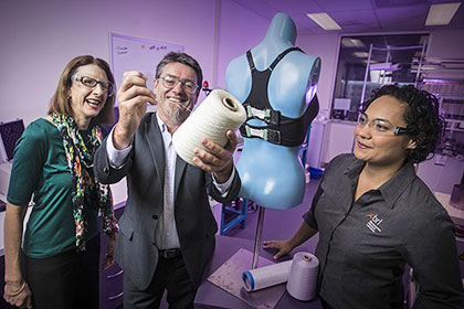 Первый в мире бионический бюстгальтер разработают в Австралии