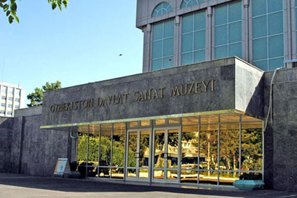 Сотрудников узбекского музея осудили за подделку картин