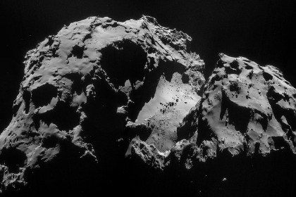 Ученые получили первые цветные снимки кометы Чурюмова-Герасименко