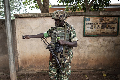 В столкновениях между военными и повстанцами в Бурунди погибли 35 человек