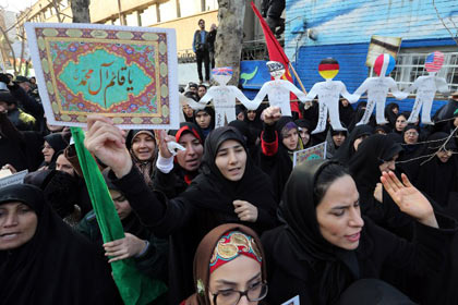 На митинге против Charlie Hebdo в Тегеране потребовали «смерти Франции»