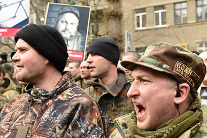 Бойцы «Правого сектора» станут контрактниками ВС Украины