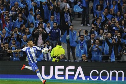 Два гола Куарежмы помогли «Порту» обыграть «Баварию» в Лиге чемпионов