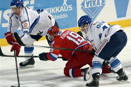Российские хоккеисты проиграли на Евротуре четыре матча подряд