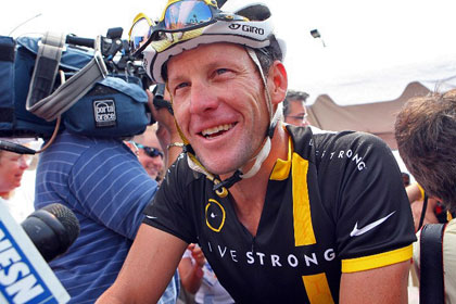Тиньков в шутку назначил Армстронга генменеджером своей велокоманды