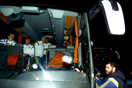 В Турции арестовали двух подозреваемых в обстреле автобуса «Фенербахче»