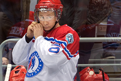 Путин поручил главе КХЛ сделать хоккей спортом номер один в России
