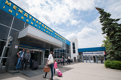 Верховная Рада присвоила аэропорту Симферополя имя советского летчика