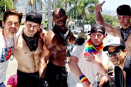 Ченнинг Татум станцевал на гей-параде в Лос-Анджелесе
