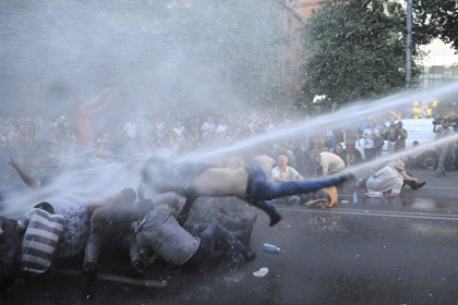 На акцию протеста в Ереване вышли пять тысяч человек