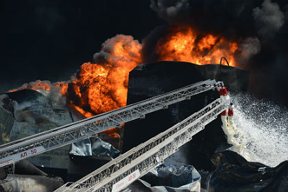 Пожар на нефтебазе в Киевской области ликвидирован