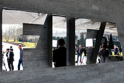The Telegraph связала отставку чиновника из ФИФА с неудачным анекдотом