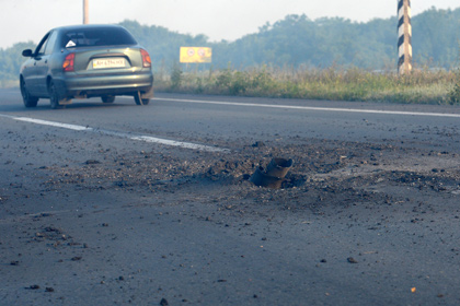 Трассу Харьков — Киев перекрыли из-за взрыва автомобиля с боеприпасами