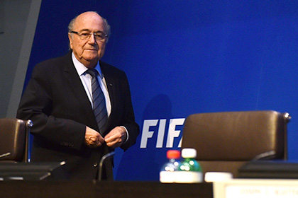 В Германии призвали создать альтернативу ФИФА после переизбрания Блаттера