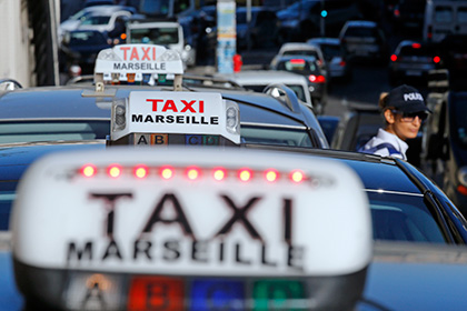 Во Франции арестованы руководители Uber