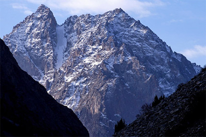Американский альпинист погиб в Киргизии при восхождении на пик Ленина