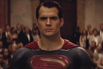На Comic-Con показали новый трейлер фильма «Бэтмен против Супермена»