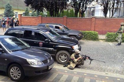 Стрелявших в Мукачево боевиков «Правого сектора» обвинили в бандитизме