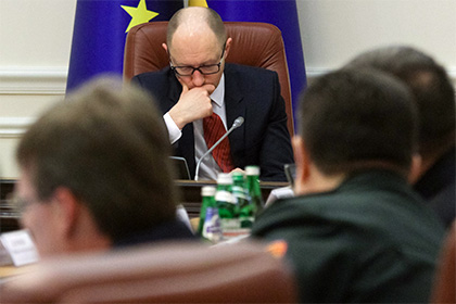 Яценюк потребовал денонсировать соглашение с Россией о достройке Хмельницкой АЭС