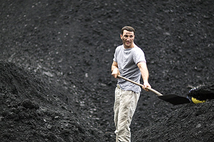 Киев признал серьезную нехватку угля в преддверии зимы