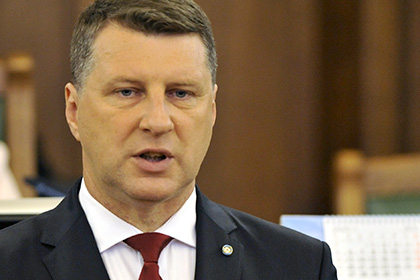 Президент Латвии назвал «непоняткой» слова Порошенко о безвизовом режиме
