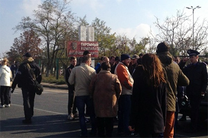 Противники Саакашвили заблокировали мост под Одессой