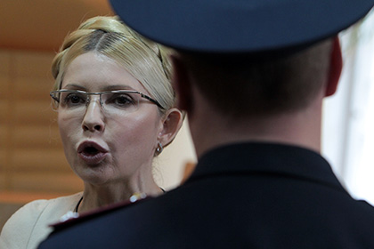 Тимошенко уличили в поездках на угнанном у Януковича бронированном Mercedes
