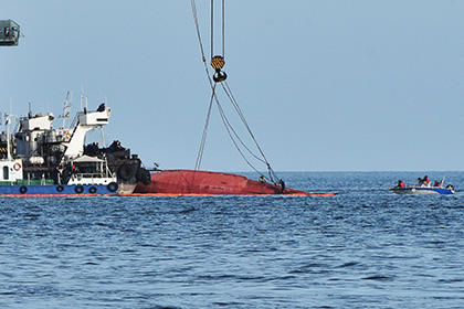 В Одессе суд арестовал затонувшее судно «Иволга»